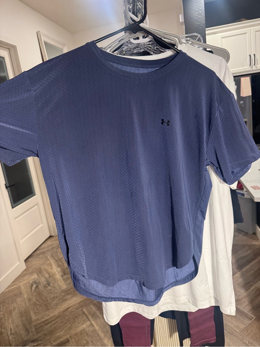 Under Armour HeatGear Navy Mesh Loose Fit Training Top Size M